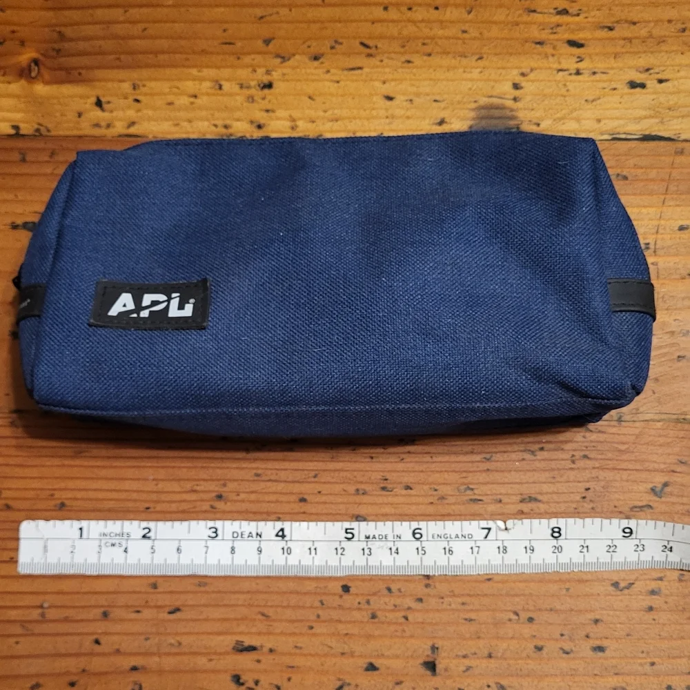 NWOT APL Travel Kit - Picture 4 of 6